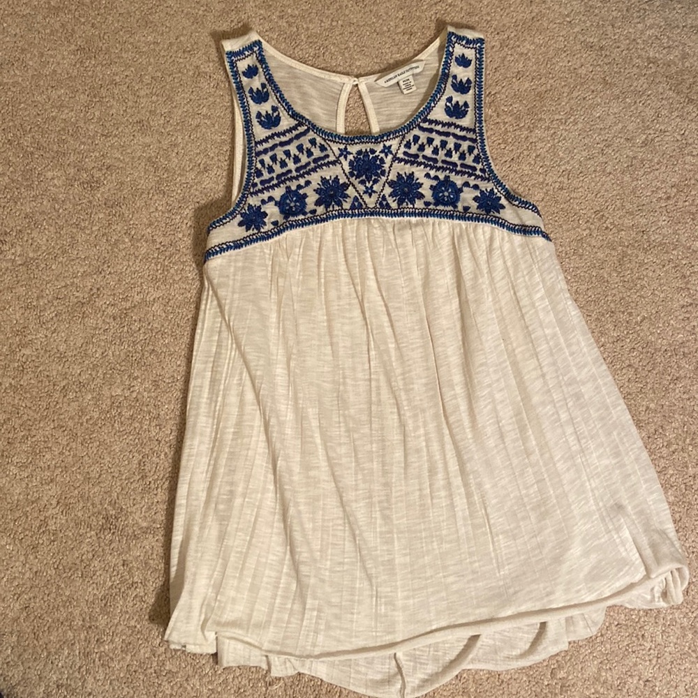 Blue floral tank!